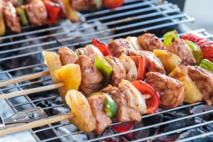 Brochettes de viande au barbecue